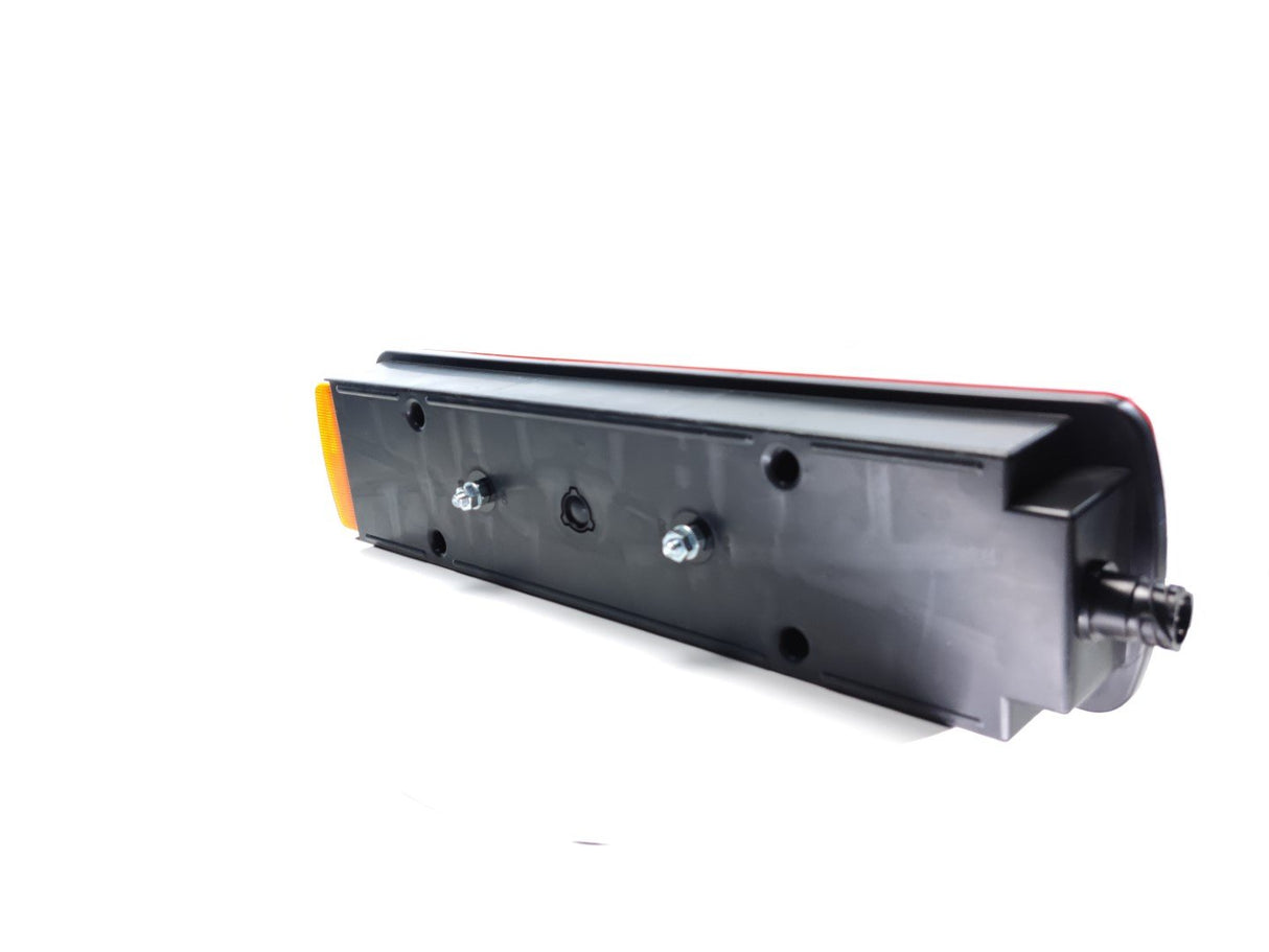 Piloto trasero de 7 cámaras para Scania R - Esquina redondeada