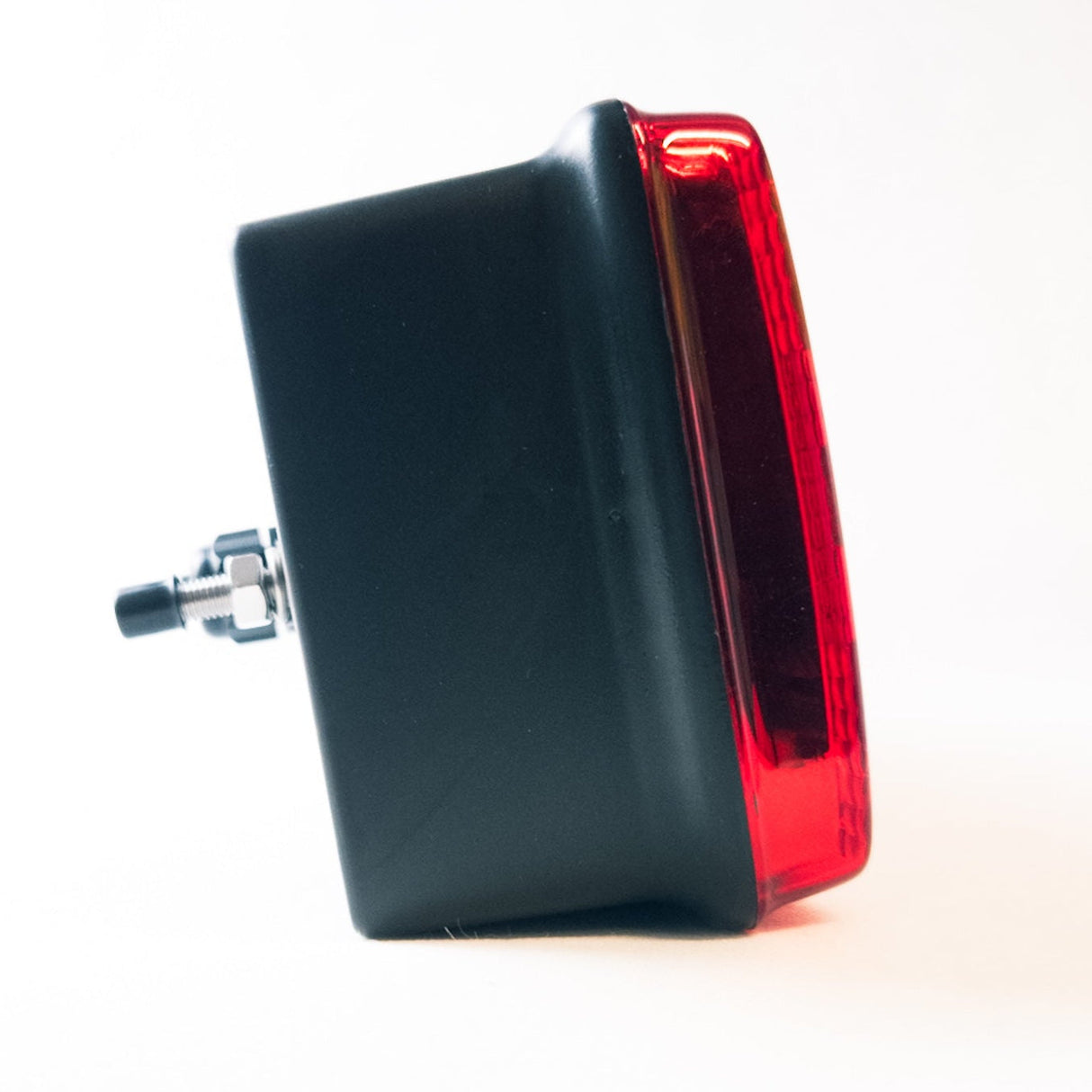 Luz Traseira Universal com 5 Câmaras para Reboques Krone – Lado Esquerdo