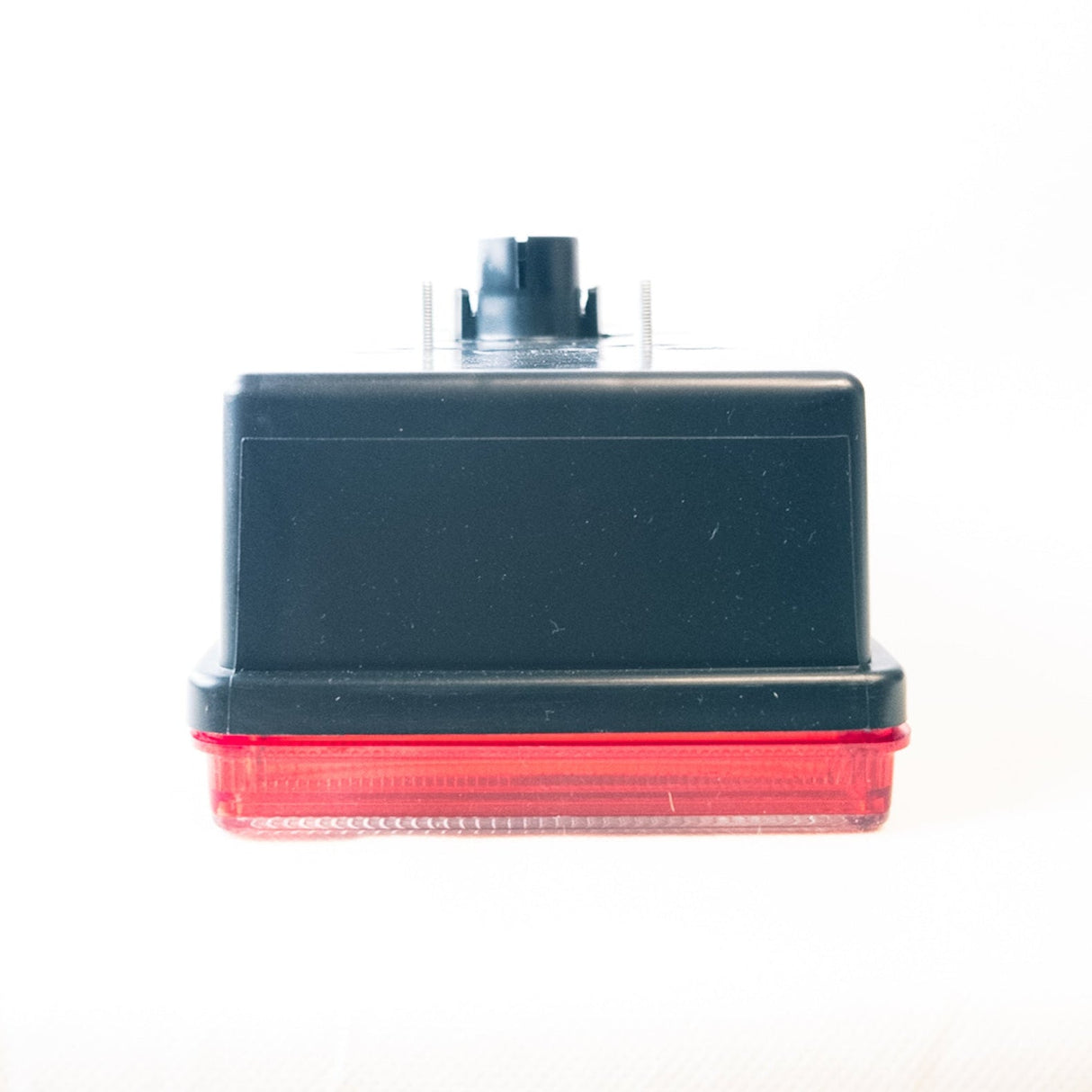 Feu arrière gauche grande taille pour Iveco – éclairage de plaque et feu de position latéral