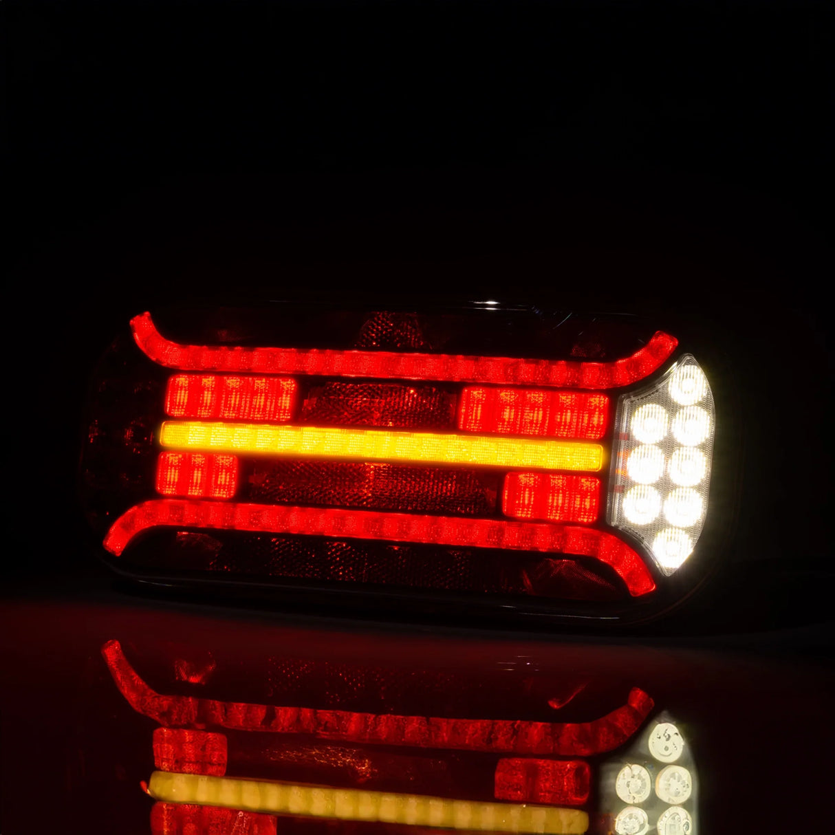 Luz trasera LED 6 funciones con intermitente dinámico y reflector, 12-36V