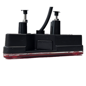 Luz trasera LED triangular 4 funciones para remolque - Izquierda